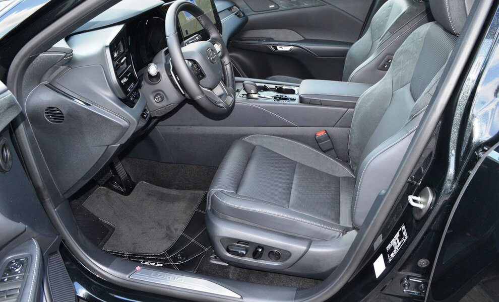 Lexus RX450h+ LUXURY LINE - Image 13