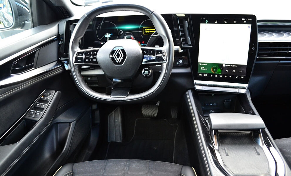 Renault Austral Iconic E-TECH Hybrid - Image 5
