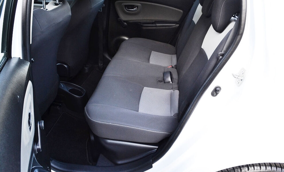Toyota Yaris Hybrid - Image 11