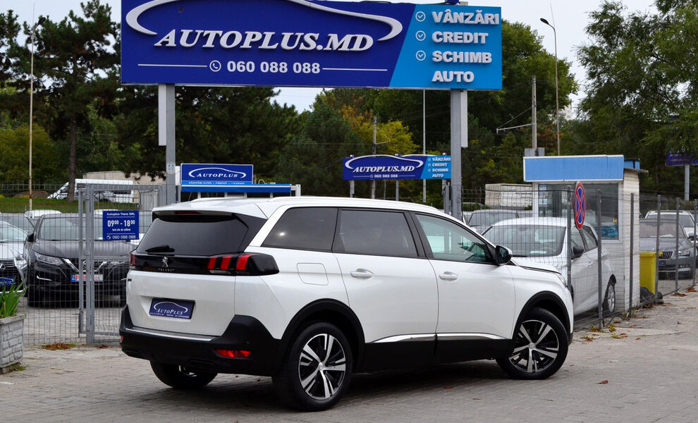 Peugeot 5008 Allure - Image 2