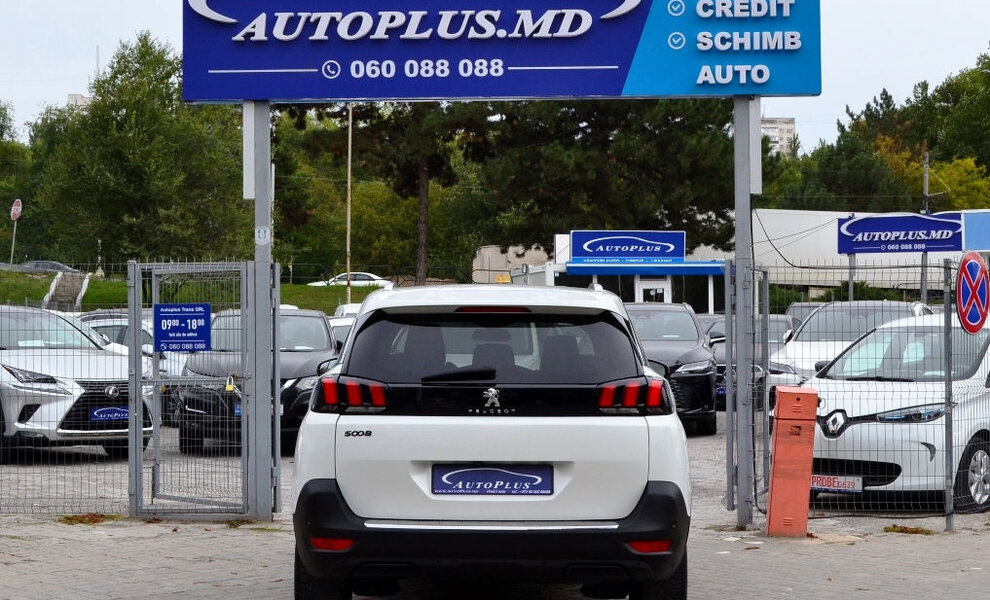 Peugeot 5008 Allure - Image 20