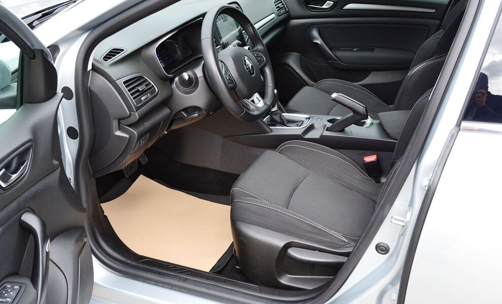 Renault Megane IV Restyling - Image 10