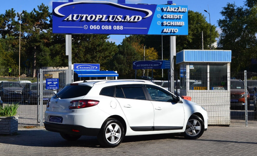 Renault Megane 2013 - Image 2
