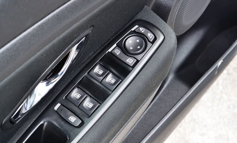 Renault Megane 2013 - Image 10