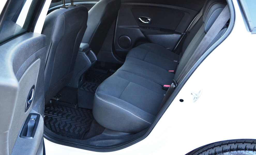 Renault Megane 2013 - Image 12