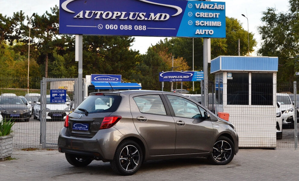 Toyota Yaris 2016 - Image 2